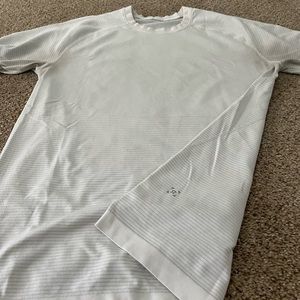Mens Lululemon Metal Vent Tech shirt white